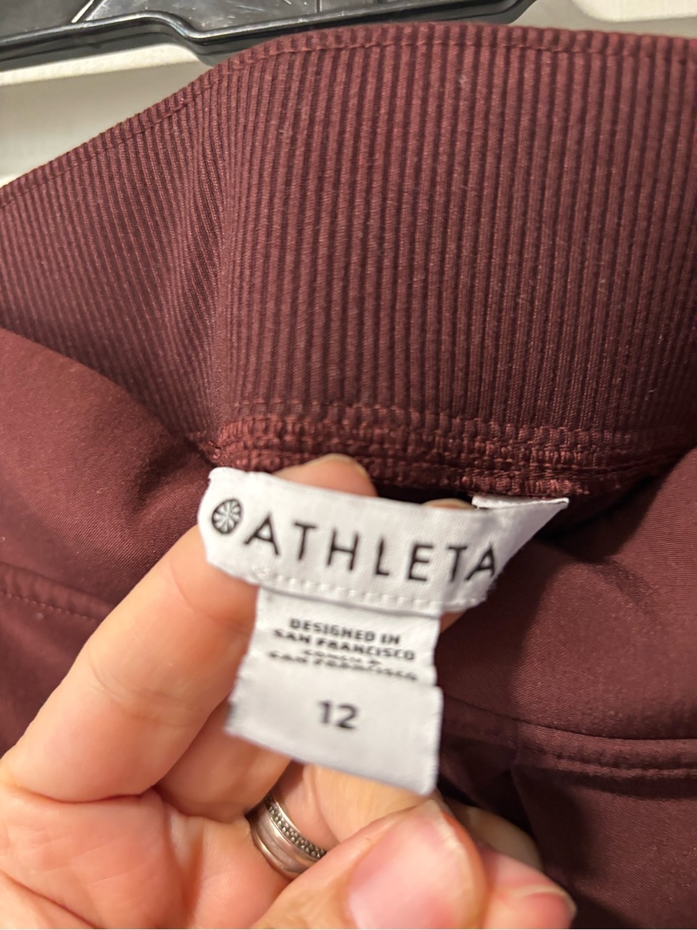 Athleta Brooklyn Ankle Pants Burgundy Red Pull On Mid Rise Size 12 - Picture 5 of 12